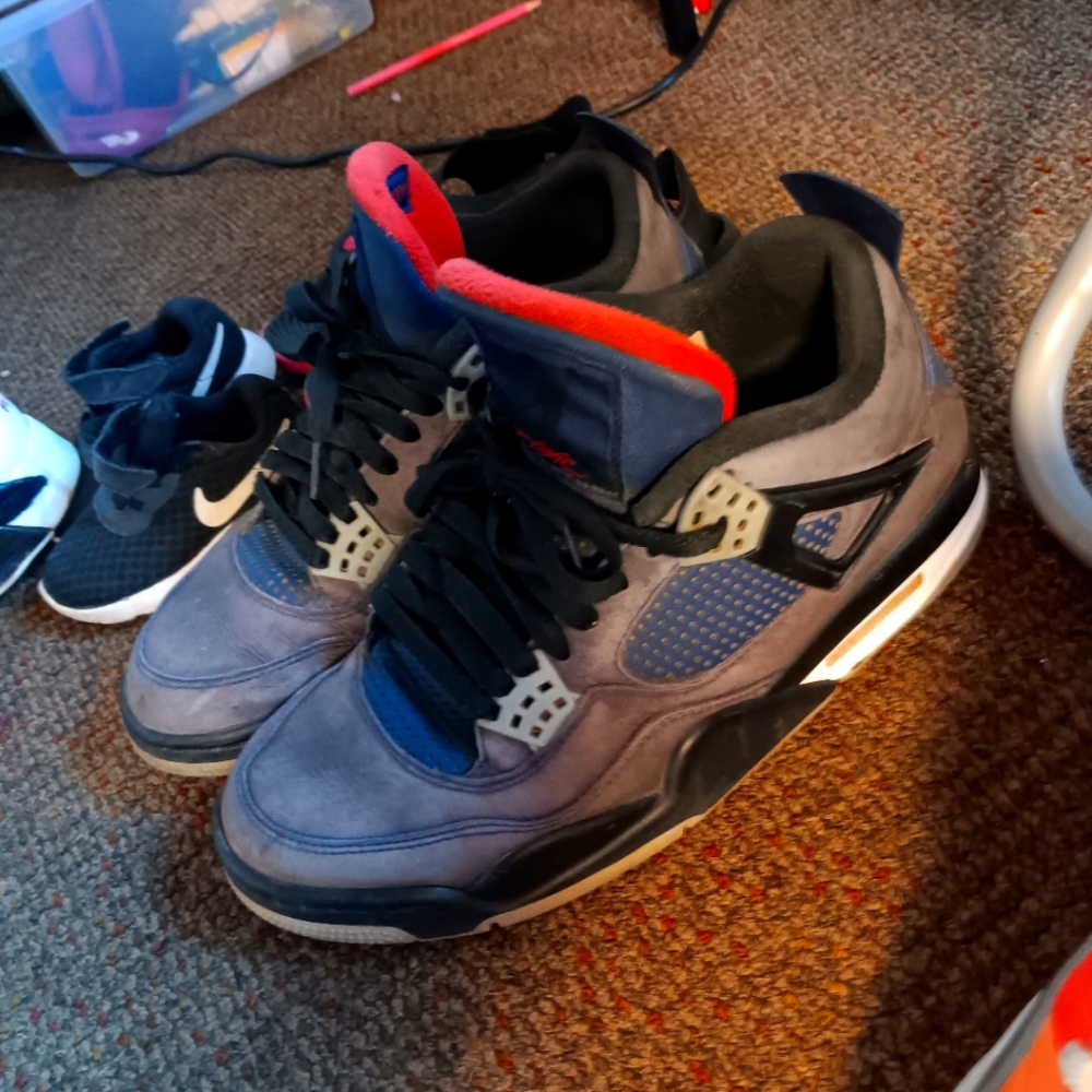 Air Jordan 4 retro size 9 men's